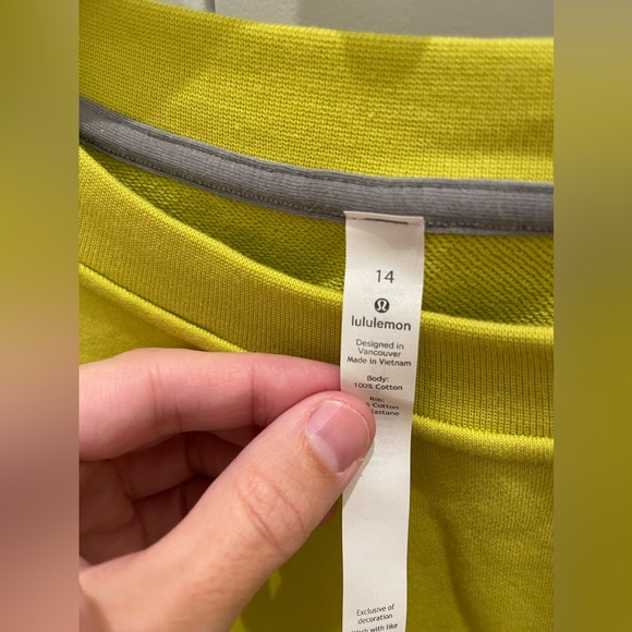 Lululemon Sweatshirt Perfectly Oversized Crew Size 14 Yellow Serpentine - Picture 10 of 16